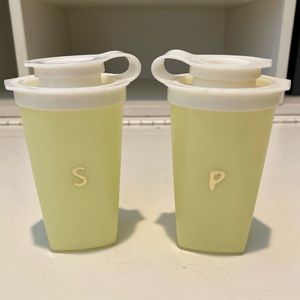 Vintage Eagle Super Seal Salt & Pepper Shakers